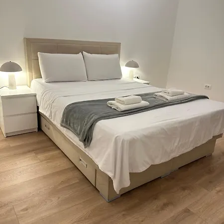 Regina's Modern 2bedroom In Center Skopje