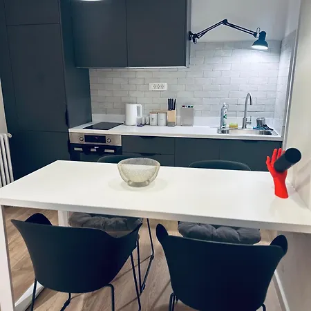 Regina's Modern 2bedroom In Center