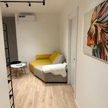 Regina's Modern 2bedroom In Center Apartmán